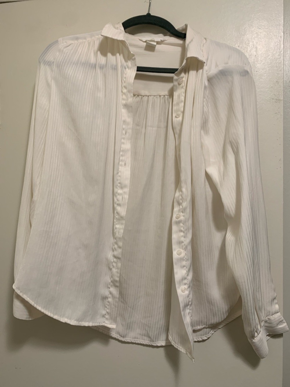 H&M White Textured Button-Front Blouse